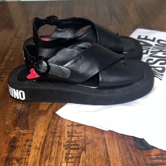 Love Moschino Sandals Black leather crossover pattern with buckle closure sz 38 - Picture 3 of 15